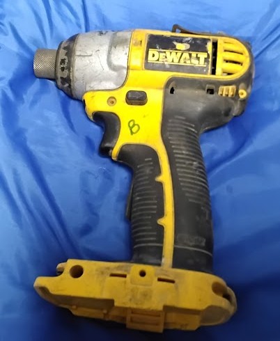 DeWalt DC825 18V Cordless 1/4" Impact Driver Tool Only
