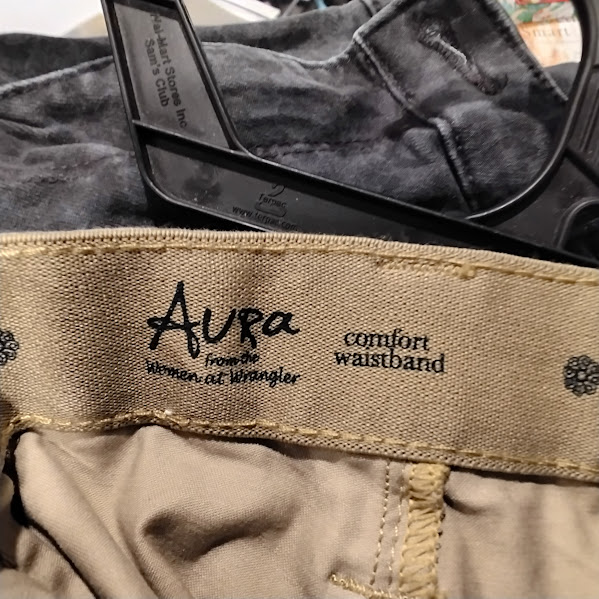 NWT Aura from Wrangler Stretch Chino Pants