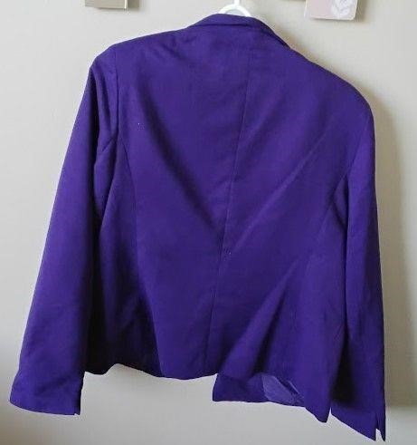 Investments Women's Bright Purple Blazer Size 14