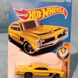 2019 Hot Wheels '67 Pontiac GTO Yellow Muscle Mania